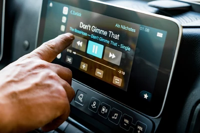 Mercedes-Benz Actros Tochpad Multi-Touch Display