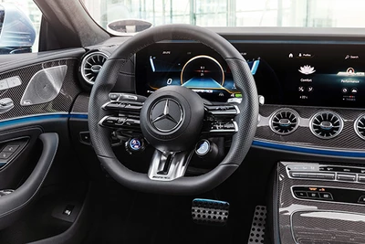 Mercedes-AMG Lenkrad Cockpit