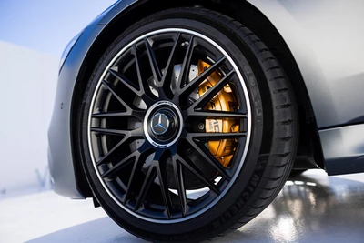 Mercedes-AMG S63 Rad Reifen Felge