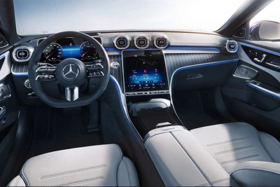 Mercedes-Benz C-Klasse T-Modell All-Terrain dunkles Interieur und helle Sitze