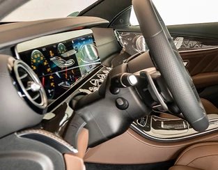 Das sind die Ausstattungshighlights der Mercedes-Benz E-Klasse Limousine: